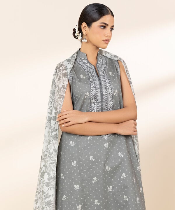 Sapphire 2 Piece Custom Stitched Suit - Off-White - LB30555