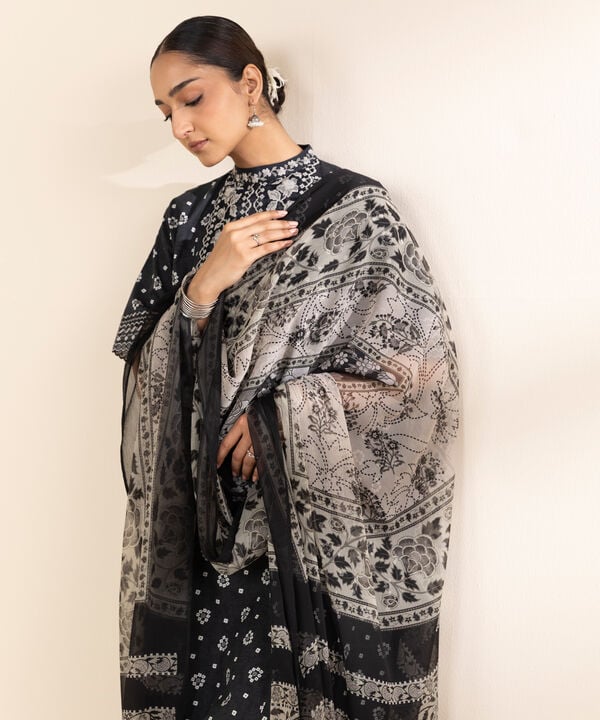 Sapphire 2 Piece Custom Stitched Suit - Black - LB30572