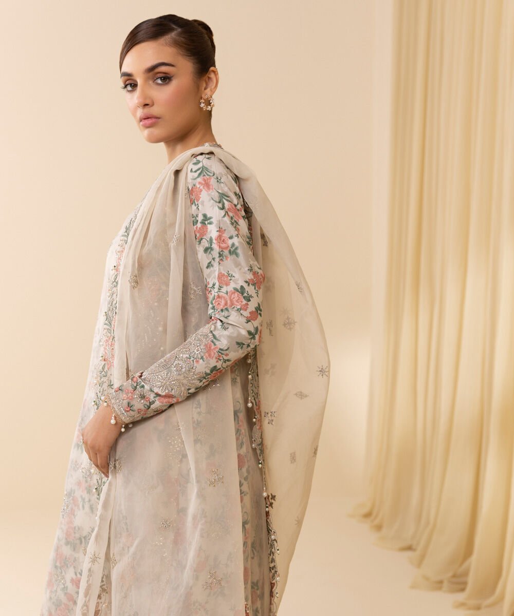 Sapphire 3 Piece Custom Stitched Suit - Off-White - LB30187