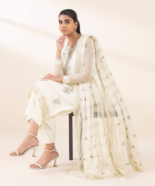 Sapphire 3 Piece Custom Stitched Suit - Off-White - LB30112