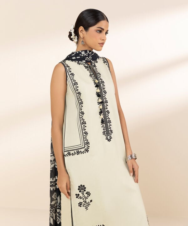 Sapphire 3 Piece Custom Stitched Suit - Off White - LB30576