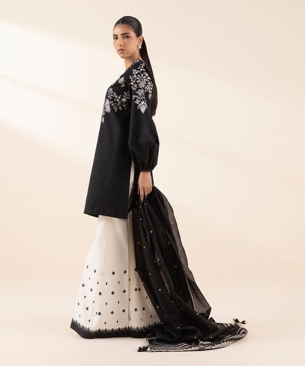 Sapphire 3 Piece Custom Stitched Suit - Black - LB30558