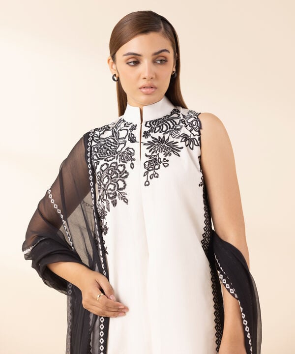 Sapphire 3 Piece Custom Stitched Suit - Off-White - LB30562