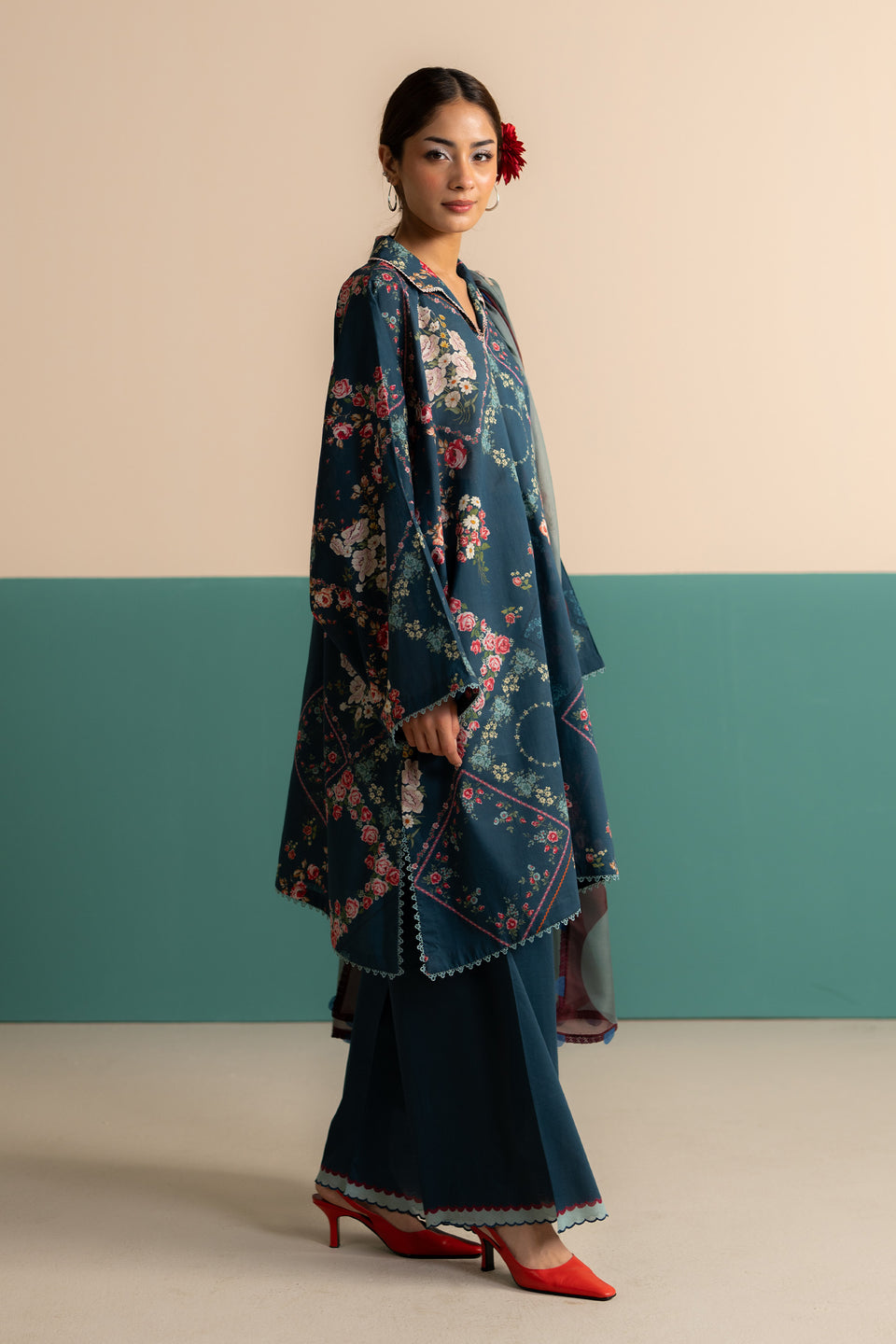 Zara Shahjahan 3 Piece Custom Stitched Suit - Blue - LB30587