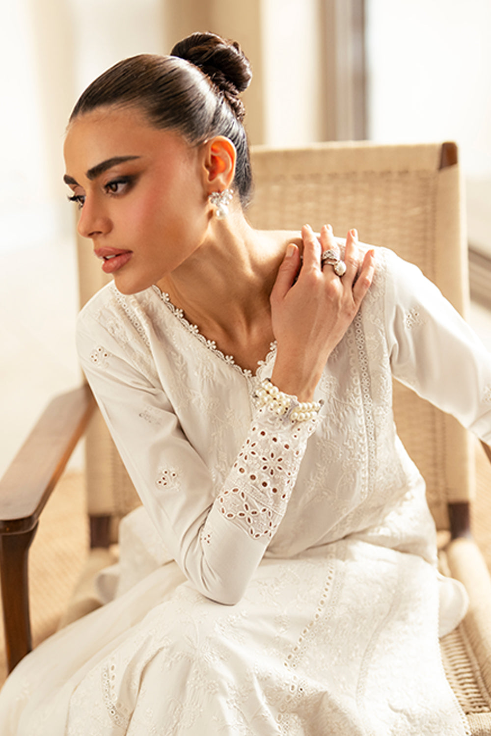 Azure 3 Piece Custom Stitched Suit - White - LB30434