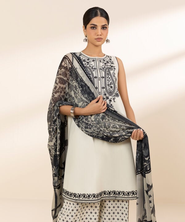 Sapphire 3 Piece Custom Stitched Suit - Off White - LB30567