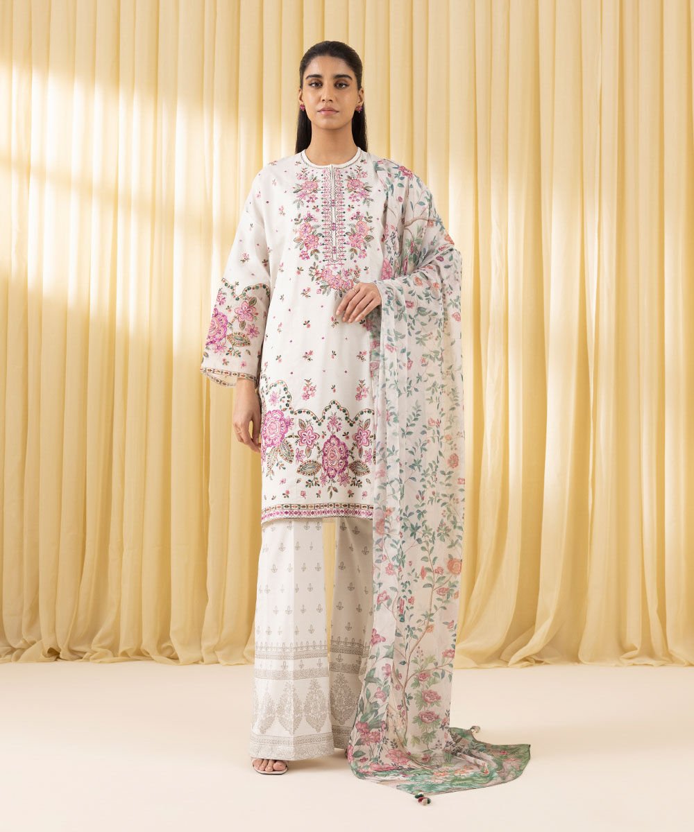 Sapphire 3 Piece Custom Stitched Suit - Off-White - LB30192