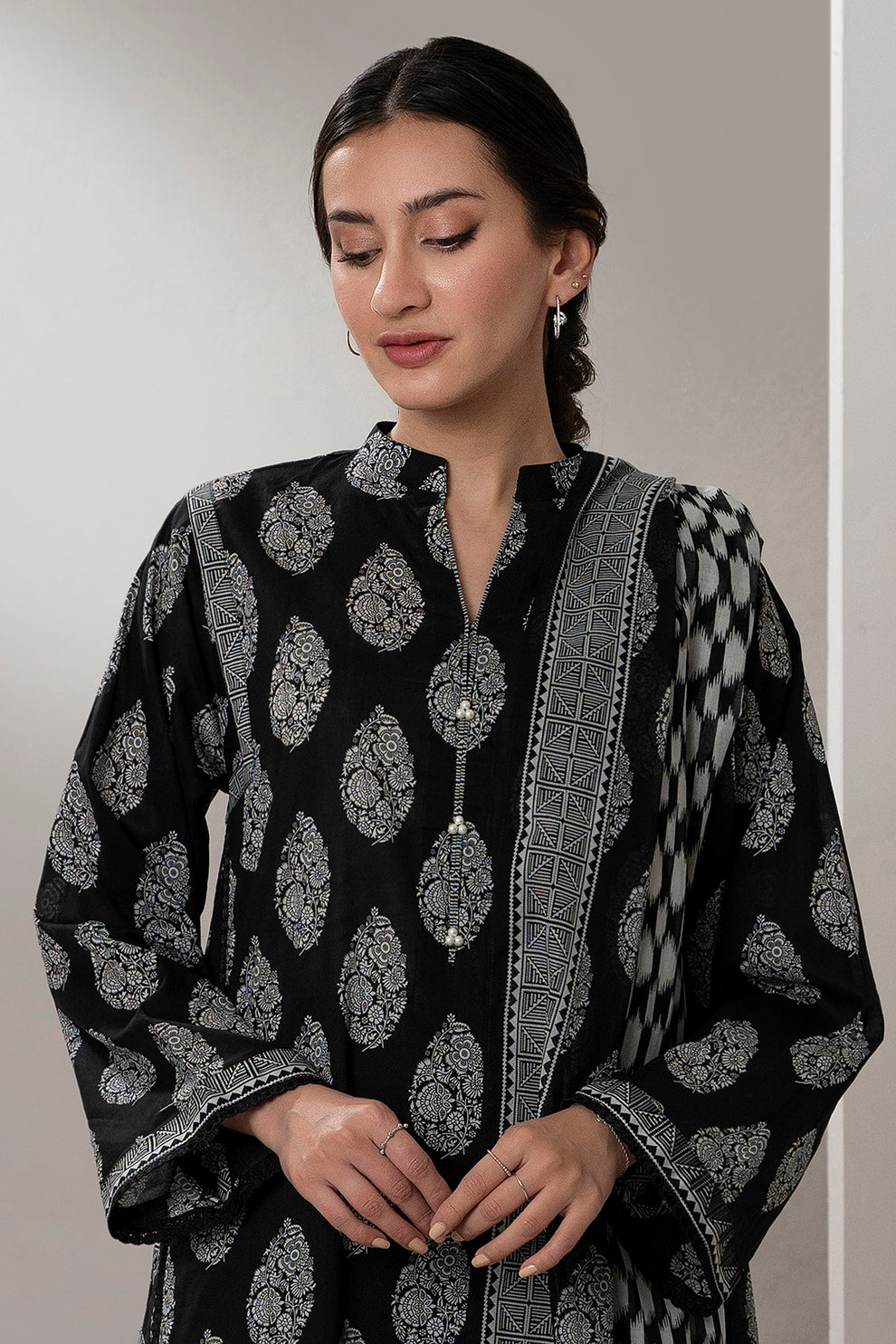Zellbury 3 Piece Custom Stitched Suit - Black - LB30379