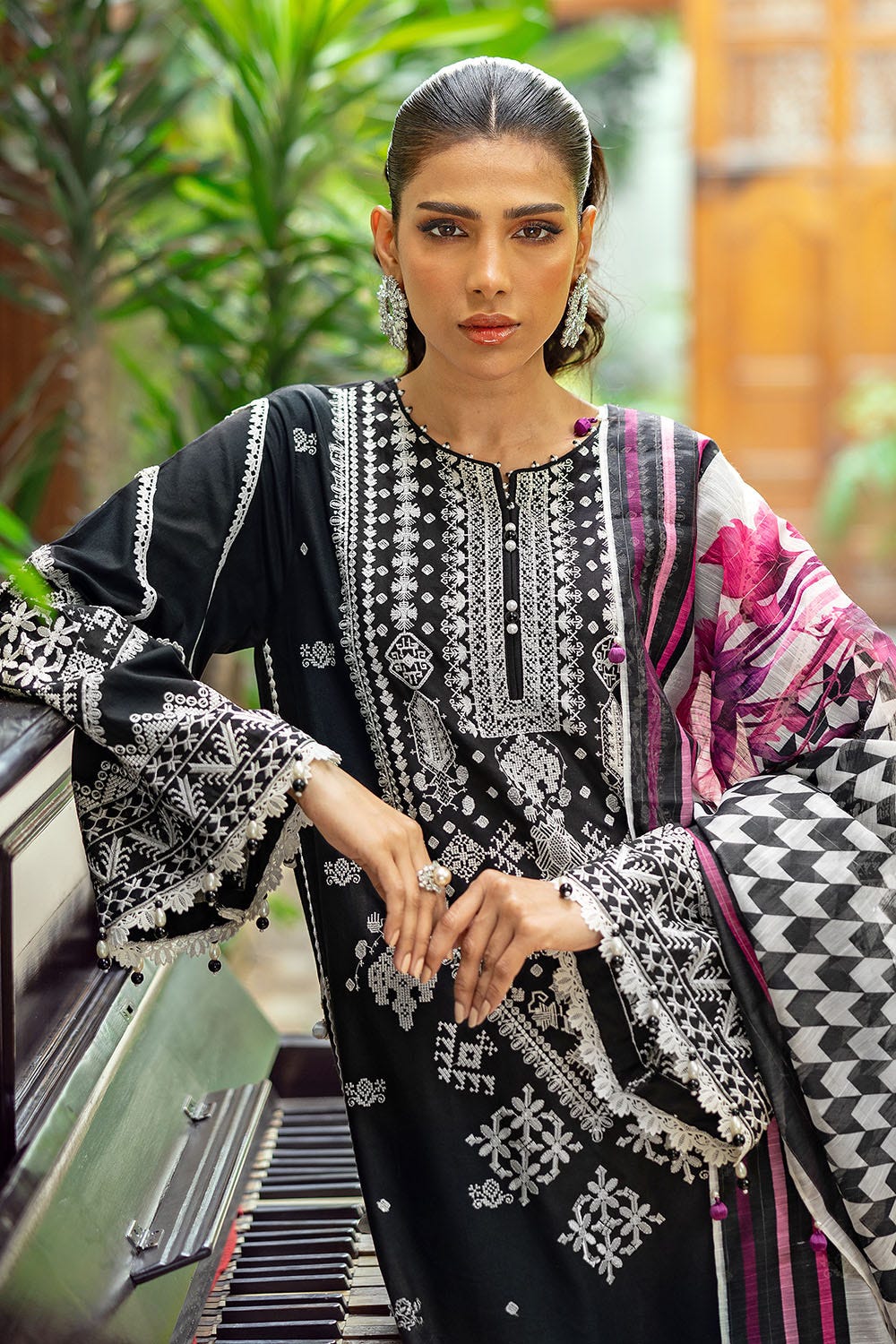 Gul Ahmed 3 Piece Custom Stitched Suit - Black - LB29845