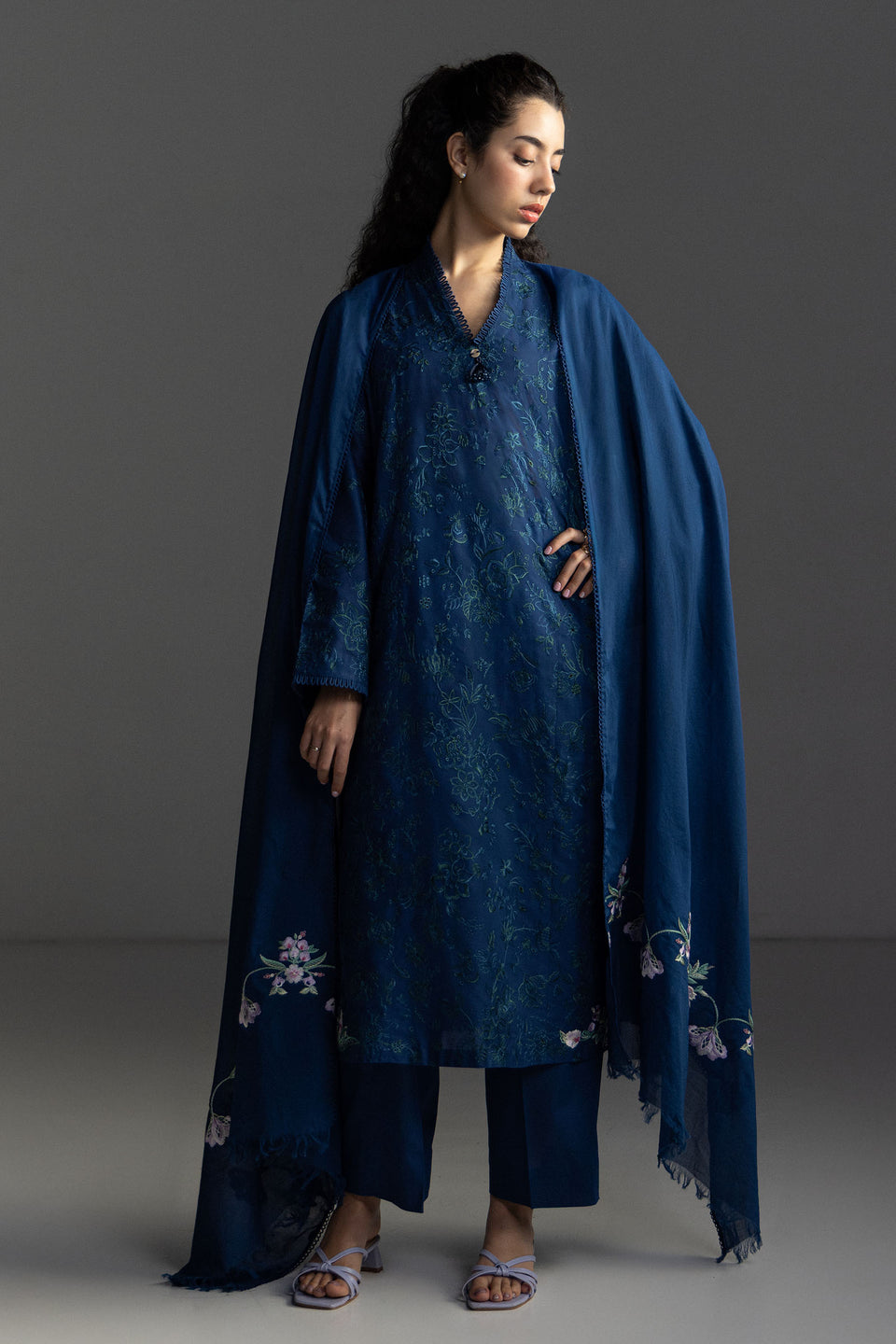 Zara Shahjahan 3 Piece Custom Stitched Suit - Blue - LB31168