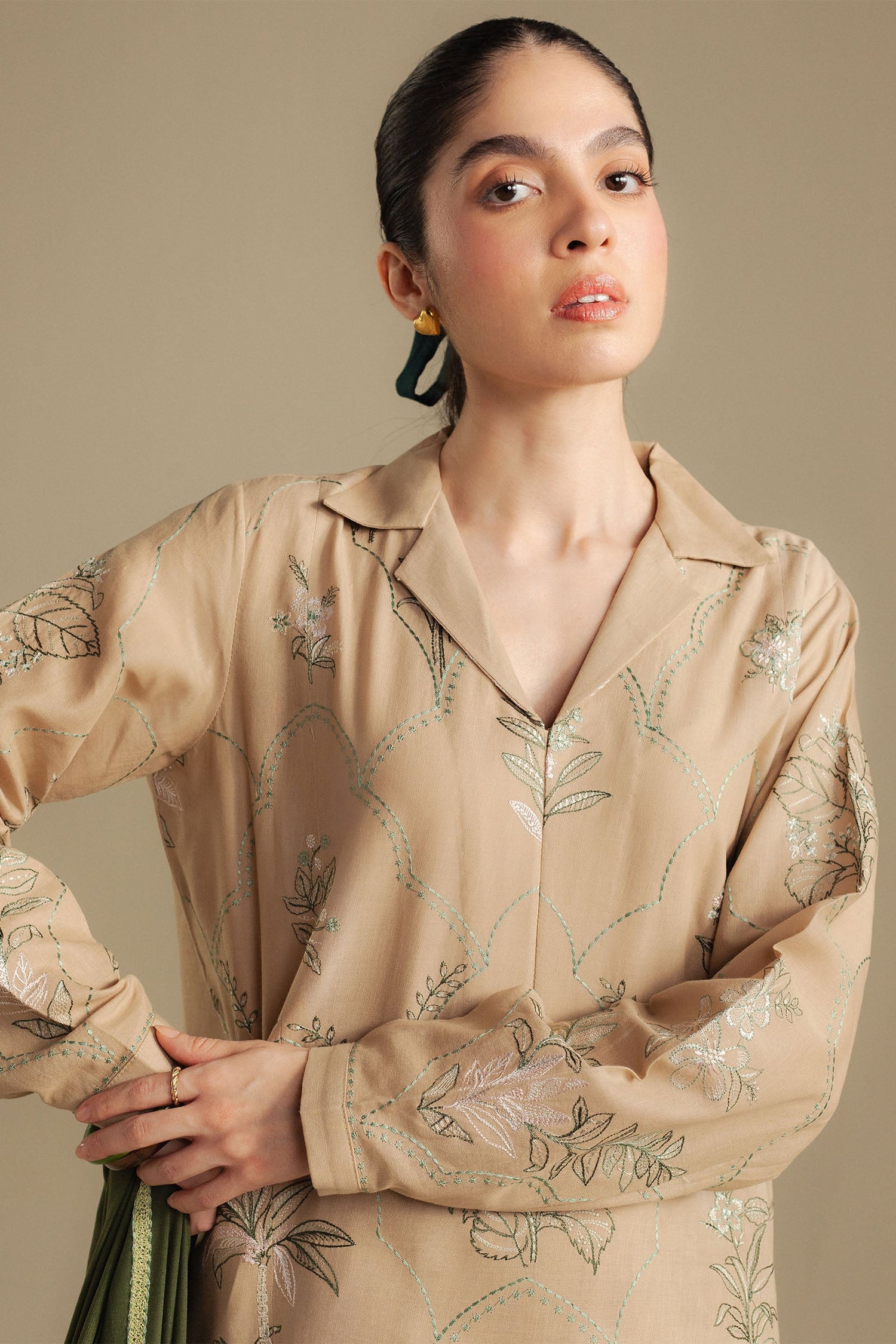 Zara Shahjahan 3 Piece Custom Stitched Suit - Beige - LB30984