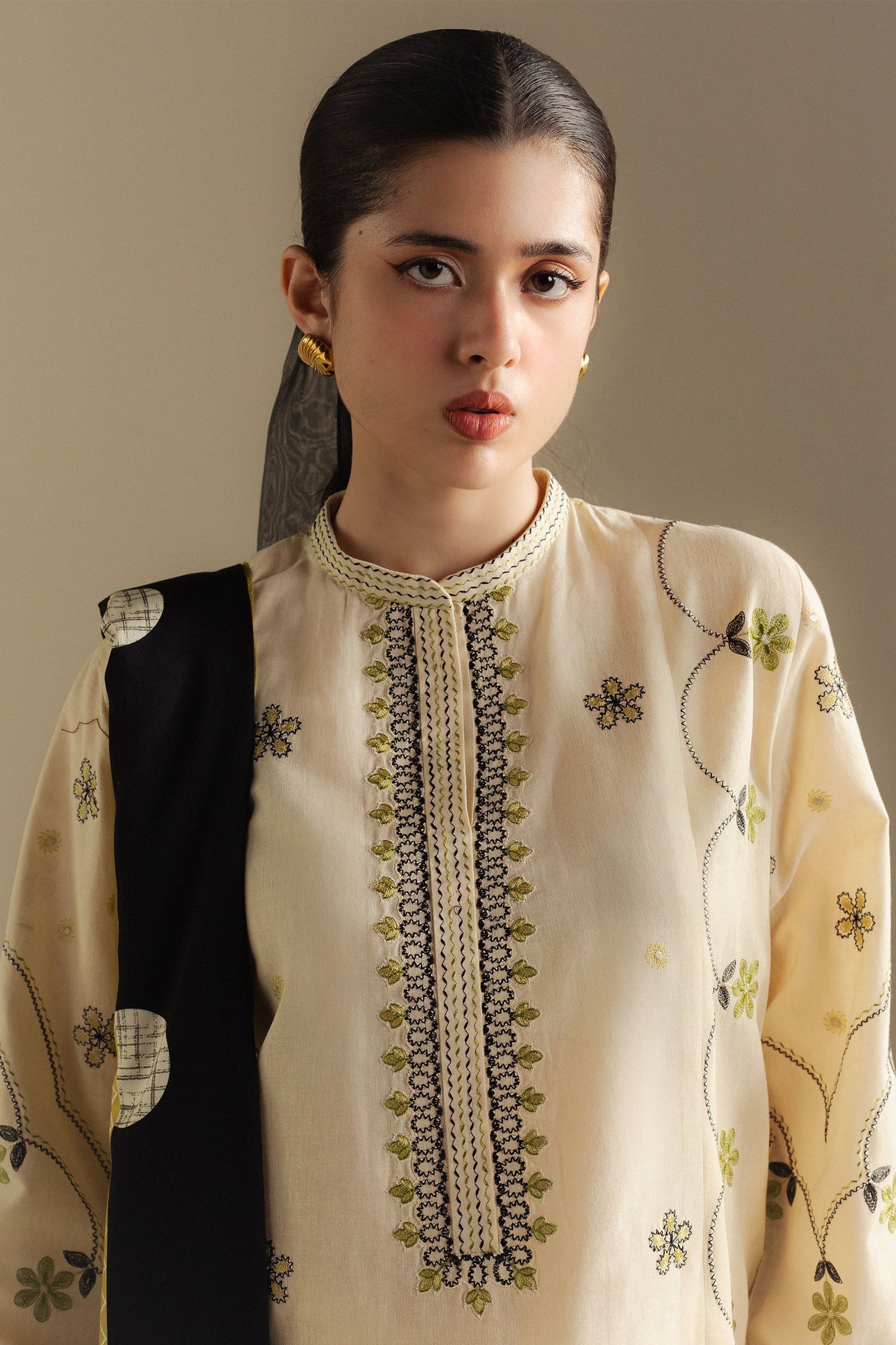 Zara Shahjahan 3 Piece Custom Stitched Suit - Off-White - LB30998