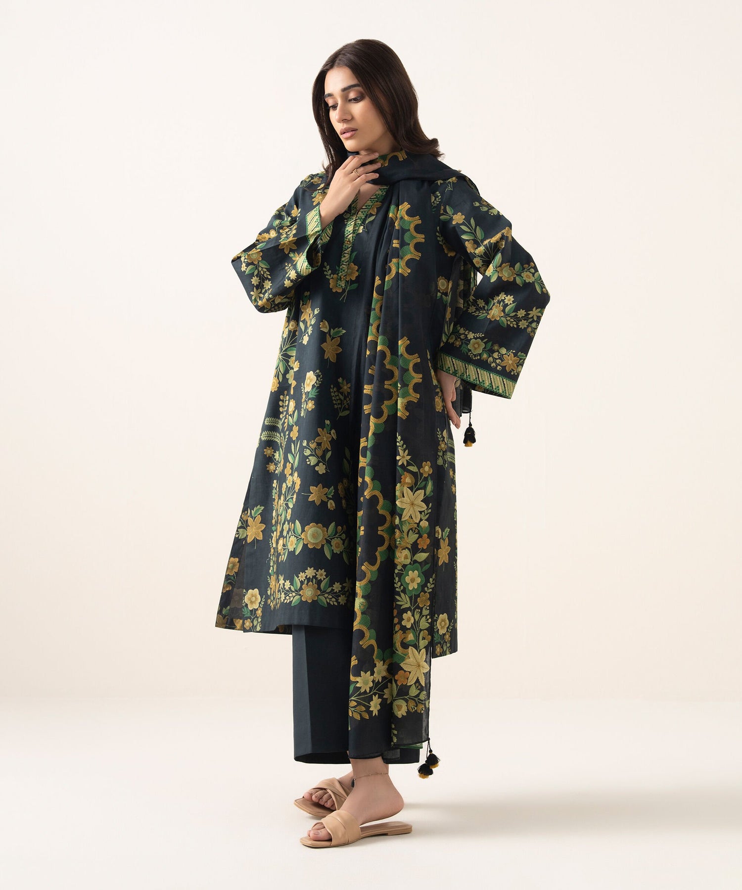 Sapphire 3 Piece Custom Stitched Suit - Black - LB31299