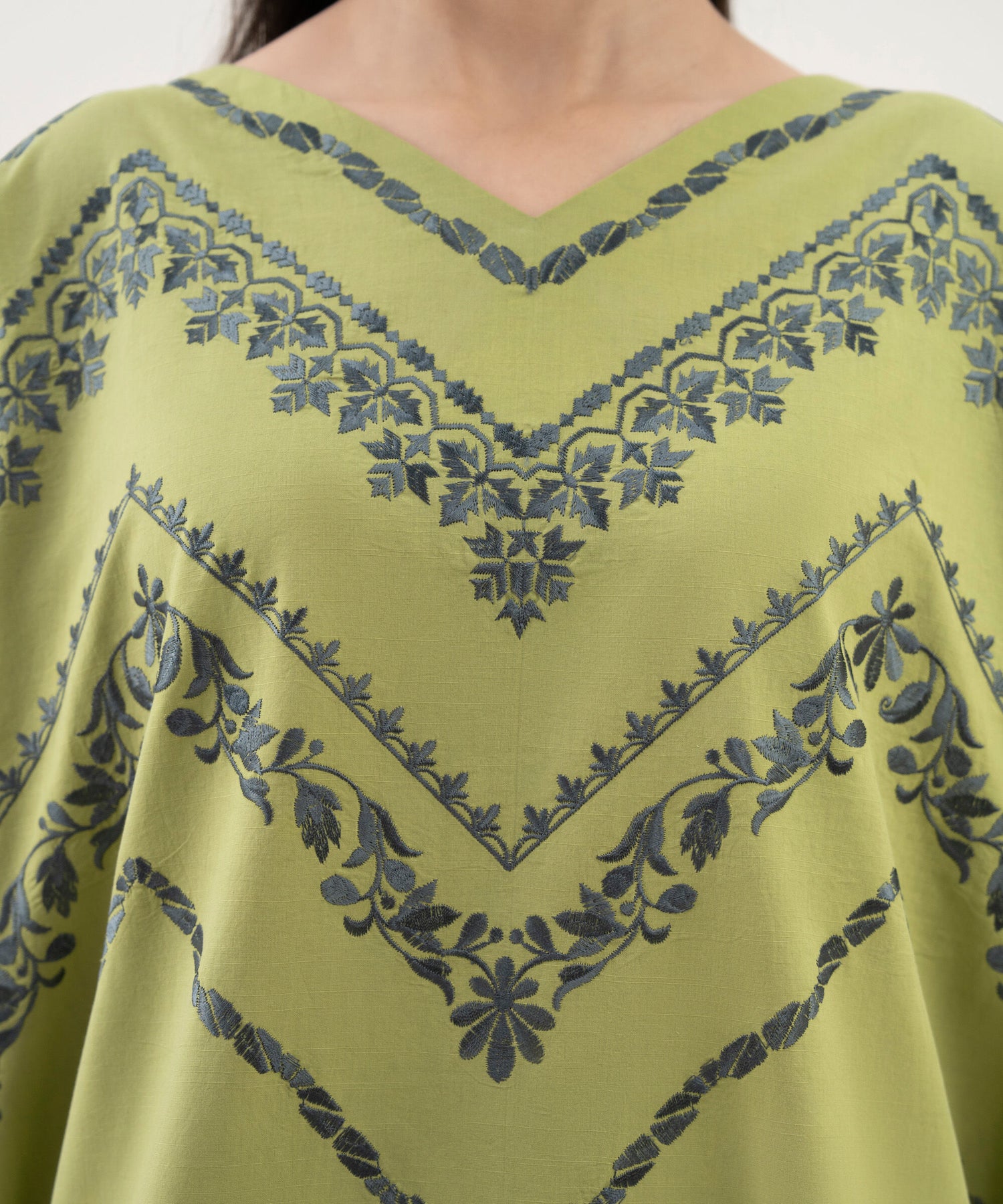 Sapphire 3 Piece Custom Stitched Suit - Green - LB31221