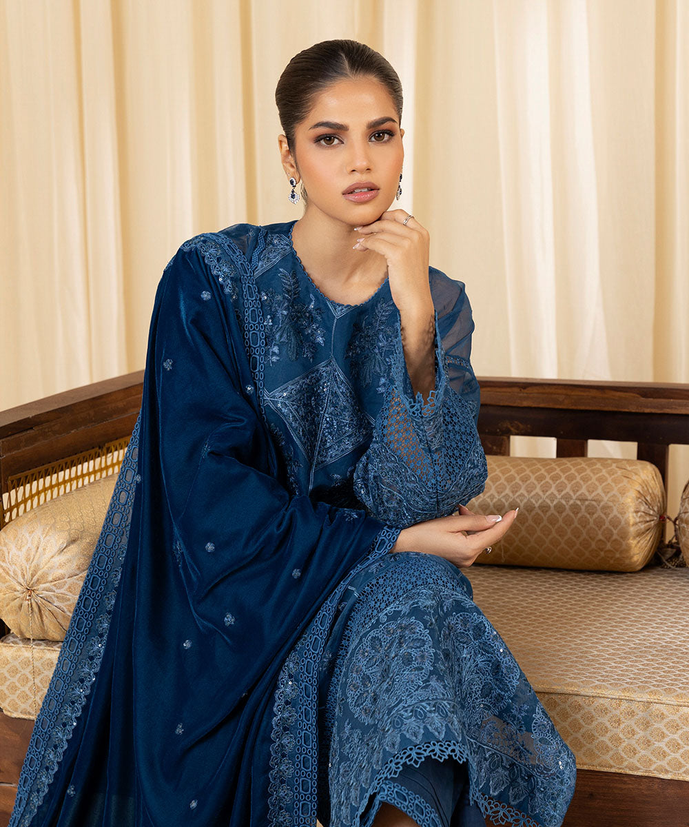 Sapphire 3 Piece Custom Stitched Suit - Blue - LB288200