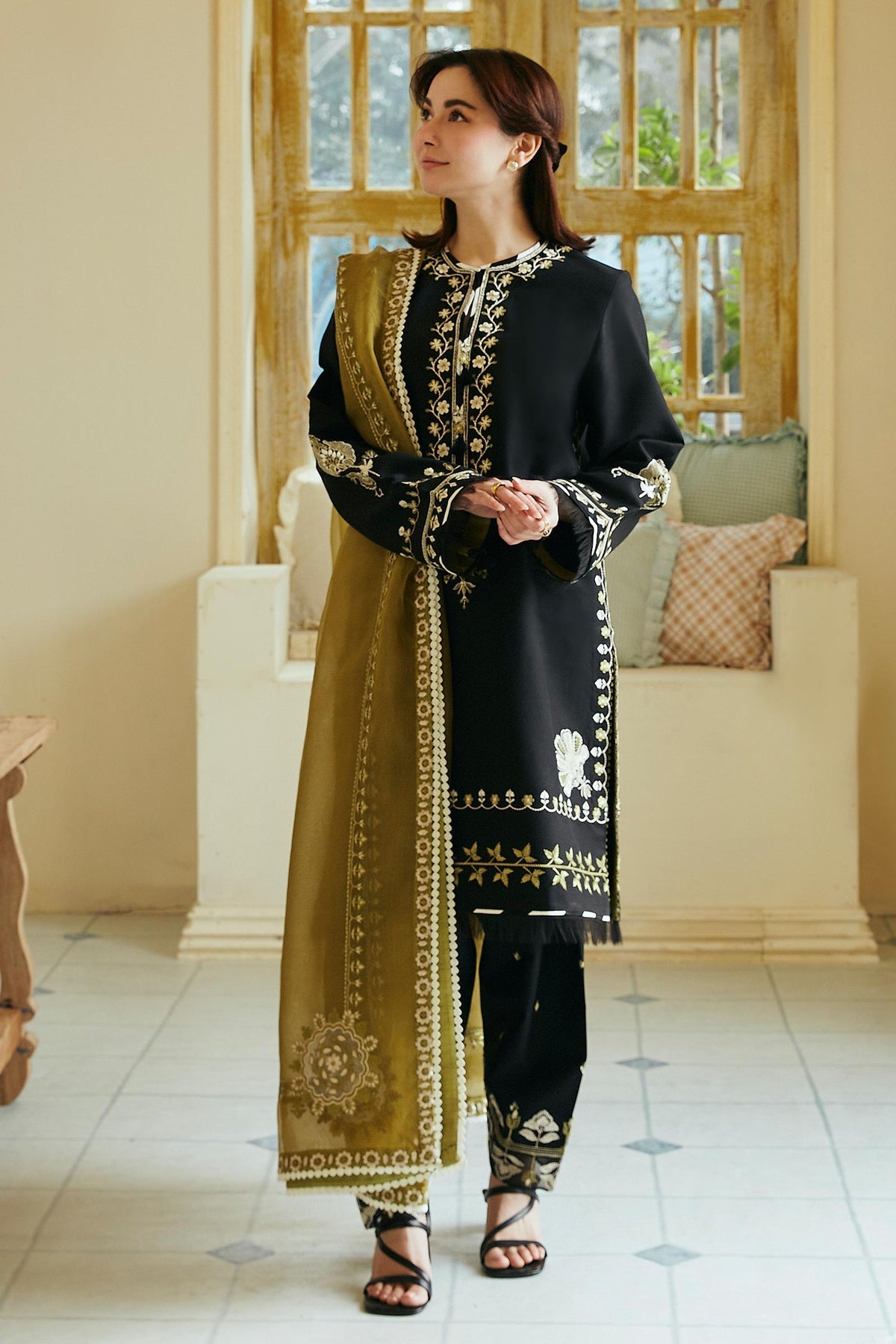 Zara Shahjahan 3 Piece Custom Stitched Suit - Black - LB285838