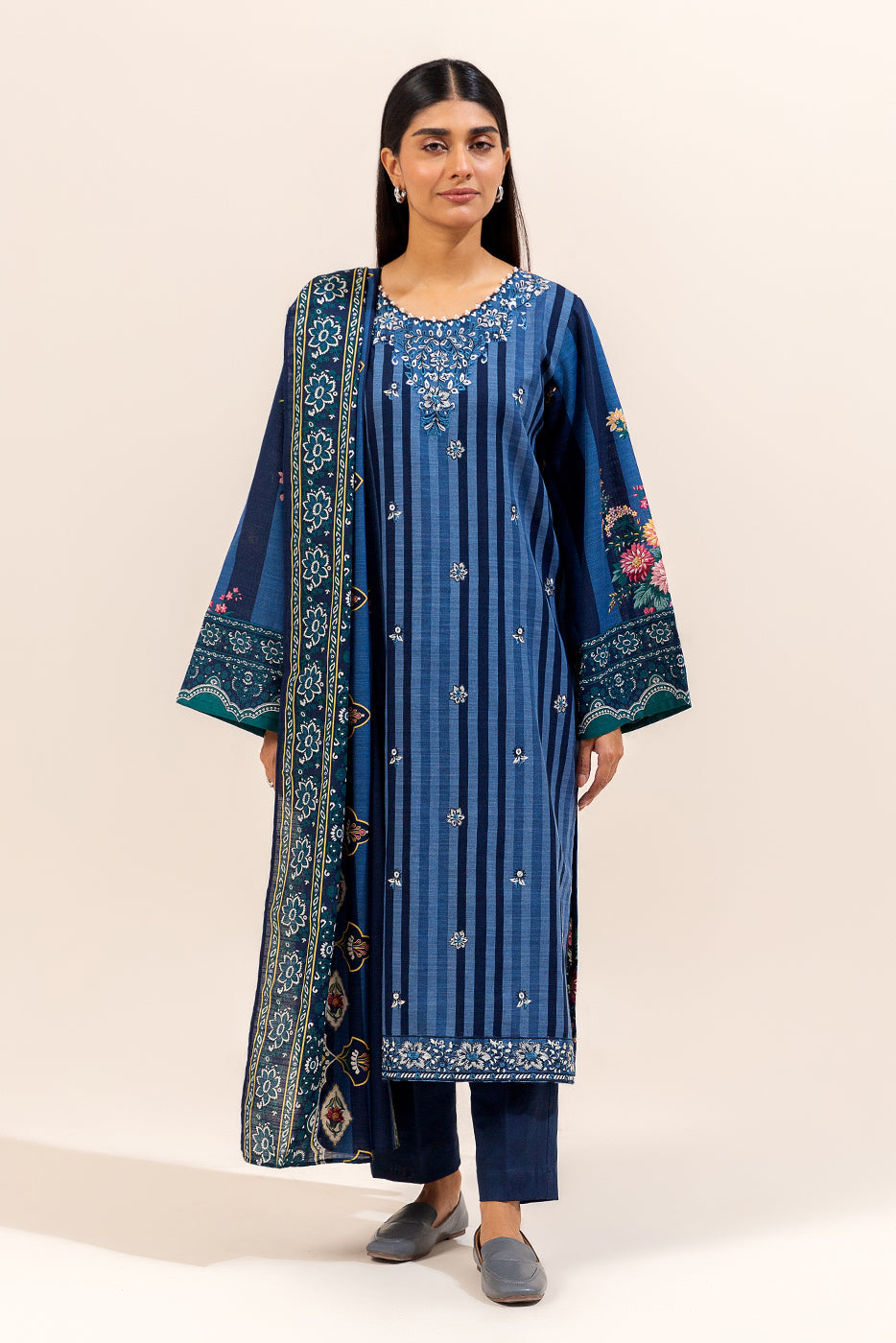 Beechtree 3 Piece Custom Stitched Suit - Blue - LB288297