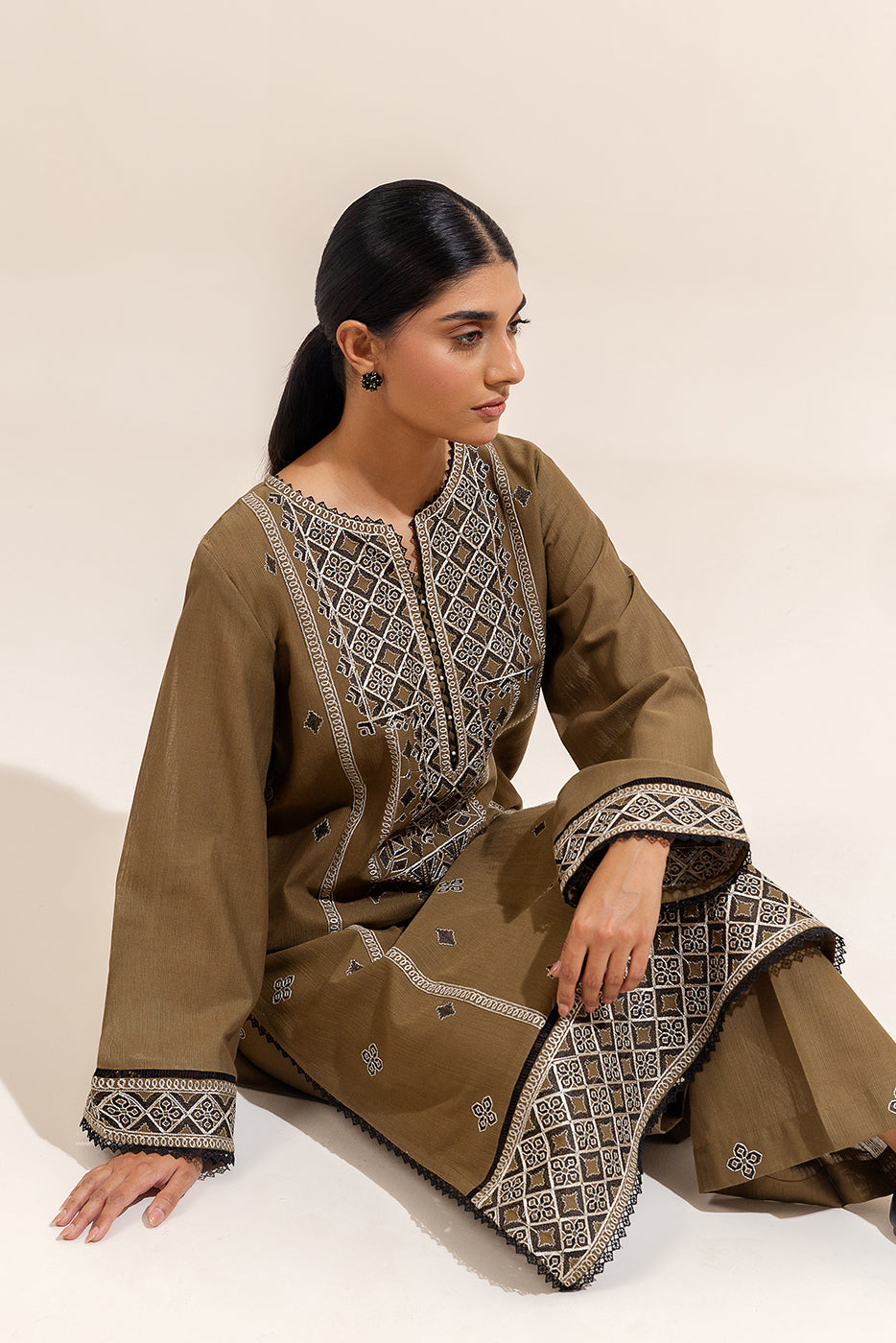 Beechtree 2 Piece Custom Stitched Suit - Brown - LB288282