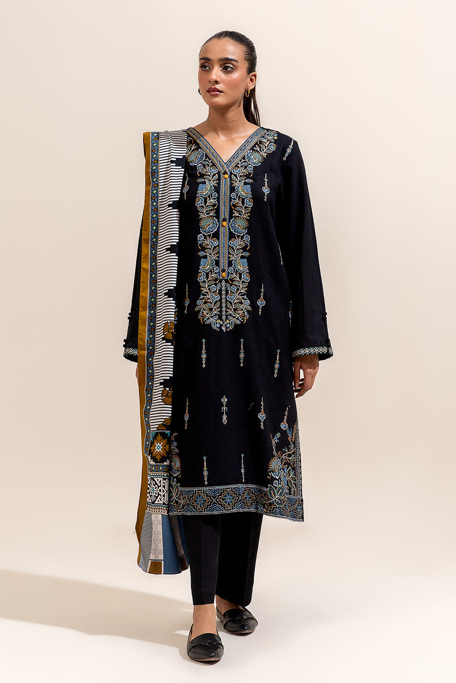 Beechtree 3 Piece Custom Stitched Suit - Blue - LB288294