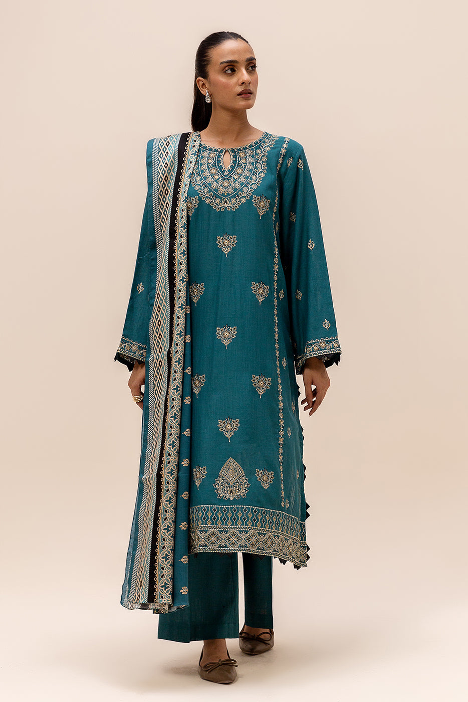 Beechtree 3 Piece Custom Stitched Suit - Blue - LB288299