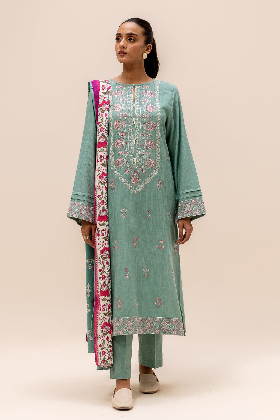 Beechtree 3 Piece Custom Stitched Suit - Green - LB288306