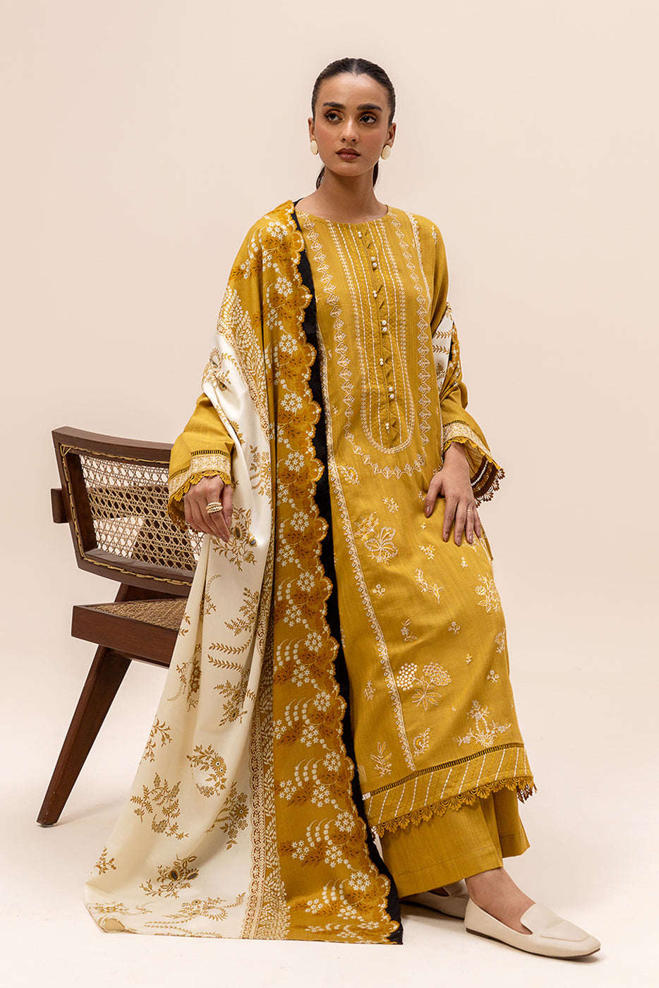 Libasco Beechtree 3 Piece Custom Stitched Suit - Yellow - LB288321