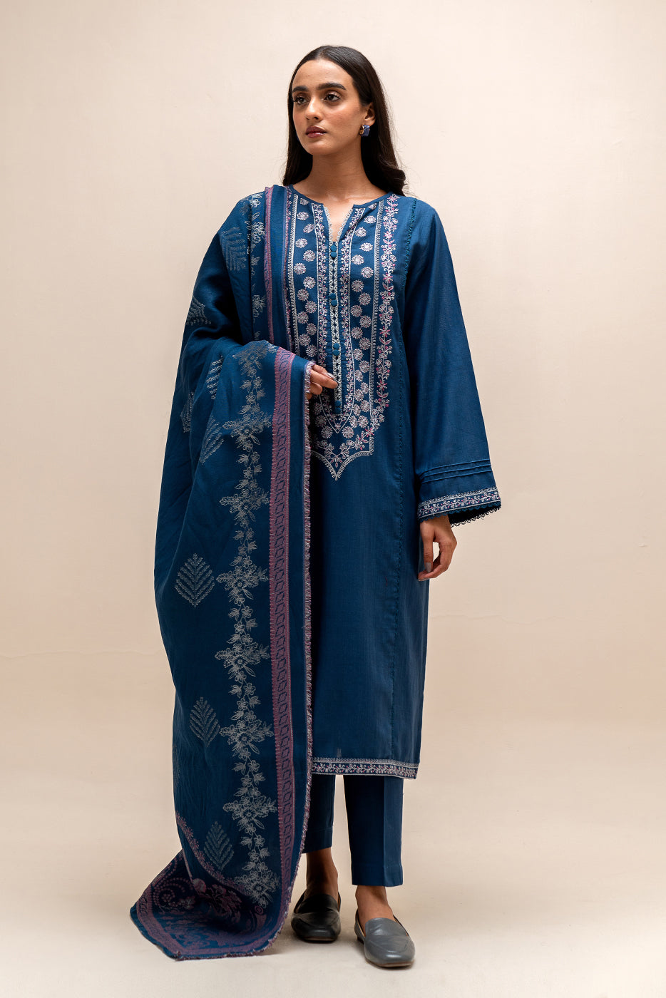 Beechtree 3 Piece Custom Stitched Suit - Blue - LB288298