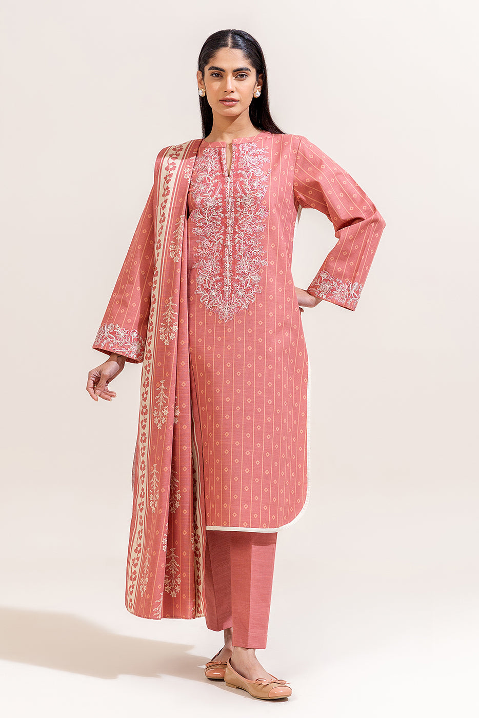 Beechtree 3 Piece Custom Stitched Suit - Pink - LB289298