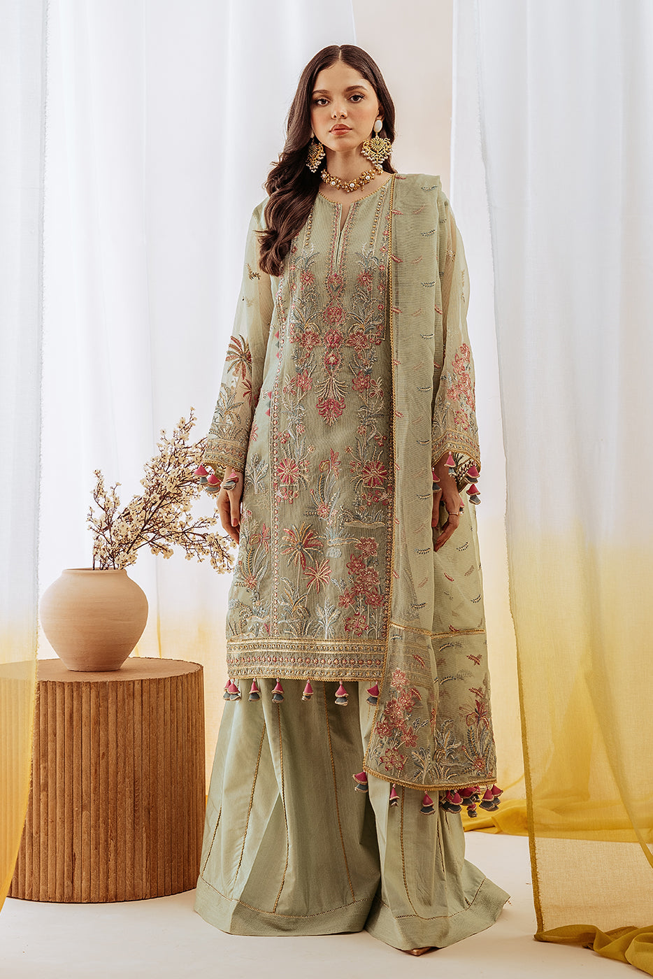 Beechtree 3 Piece Custom Stitched Suit - Green - LB285510