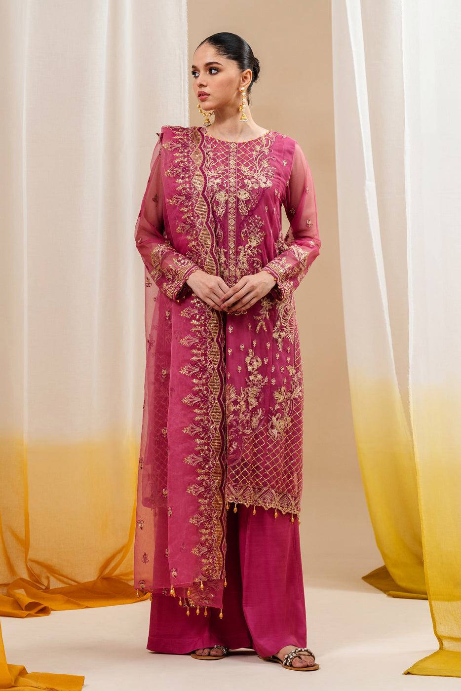 Beechtree 3 Piece Custom Stitched Suit - Pink - LB285506