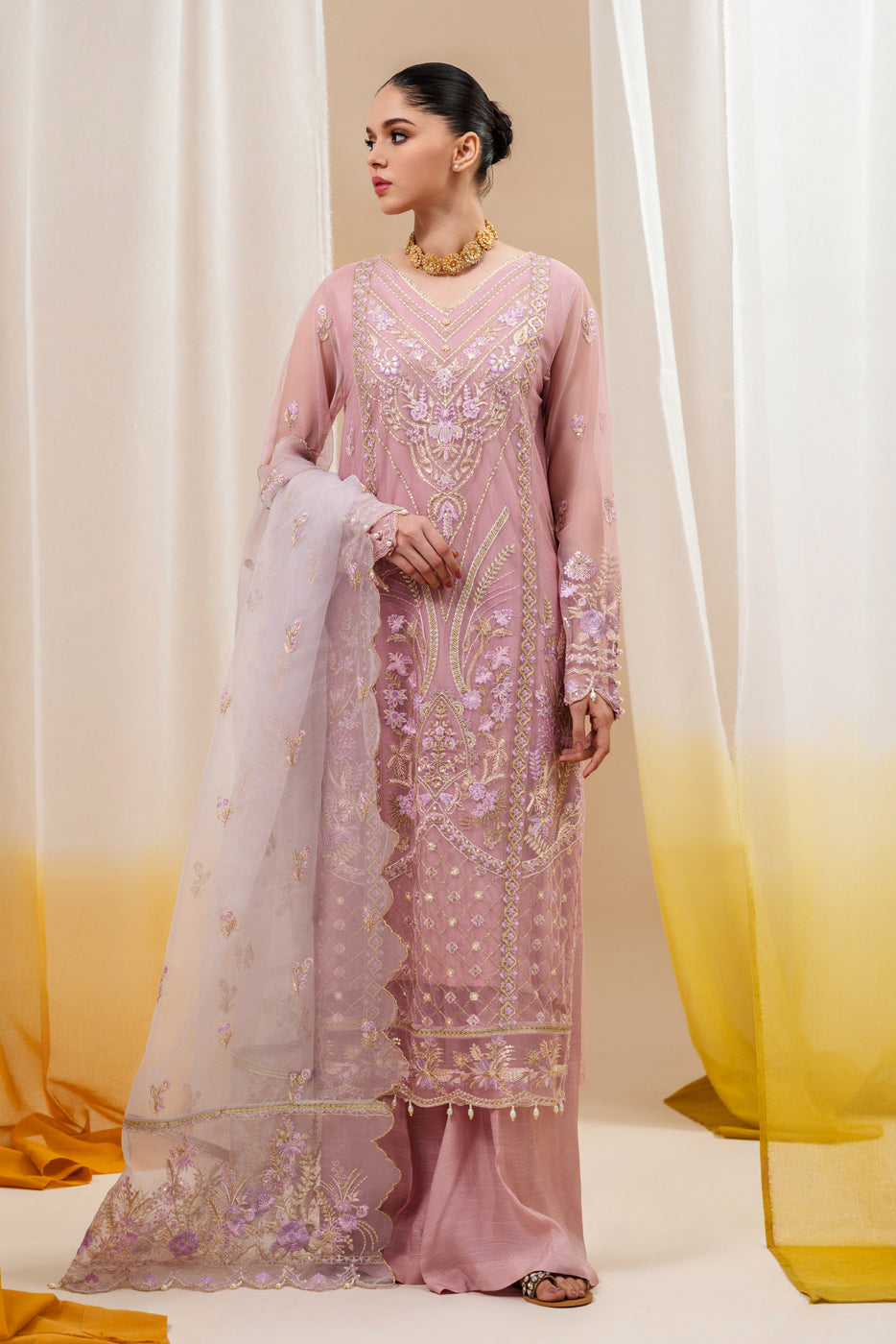 Beechtree 3 Piece Custom Stitched Suit - Pink - LB285505