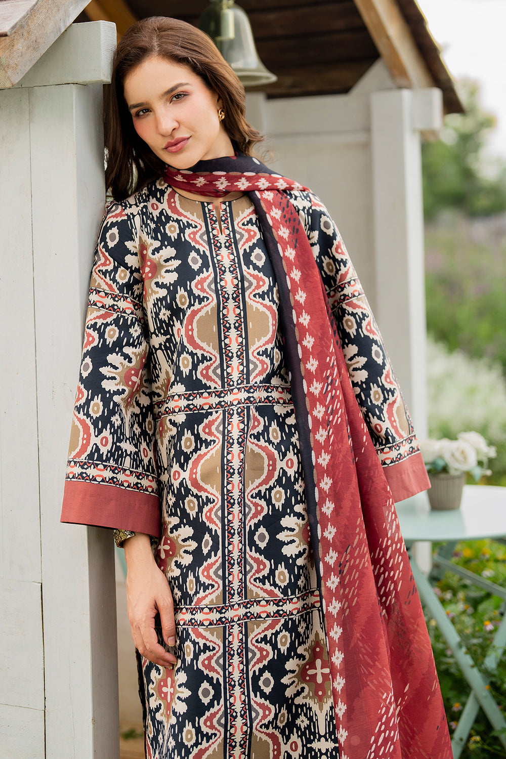 Jazmin 3 Piece Custom Stitched Suit - Black - LB30402