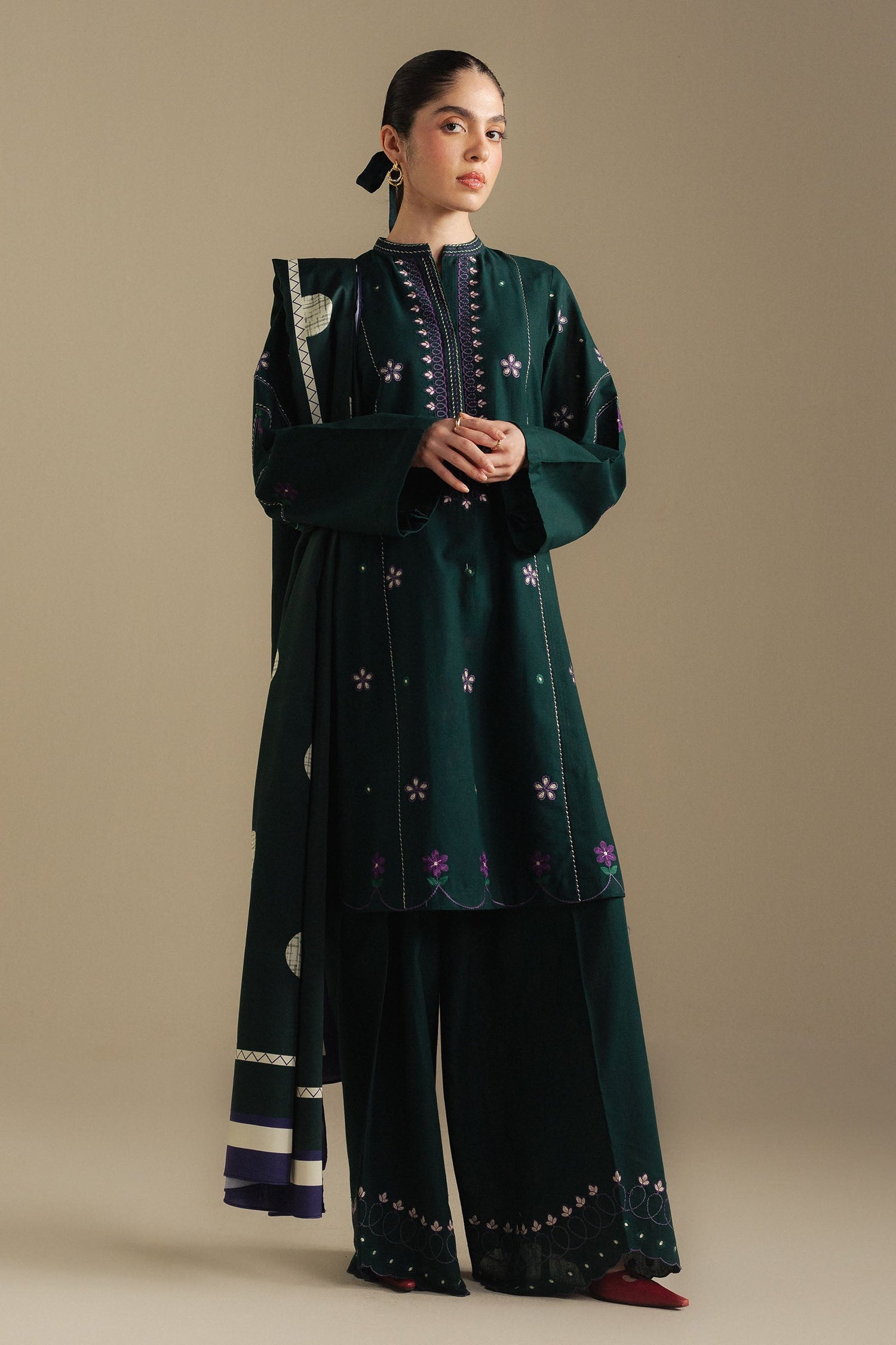 Zara Shahjahan 3 Piece Custom Stitched Suit - Green - LB30999