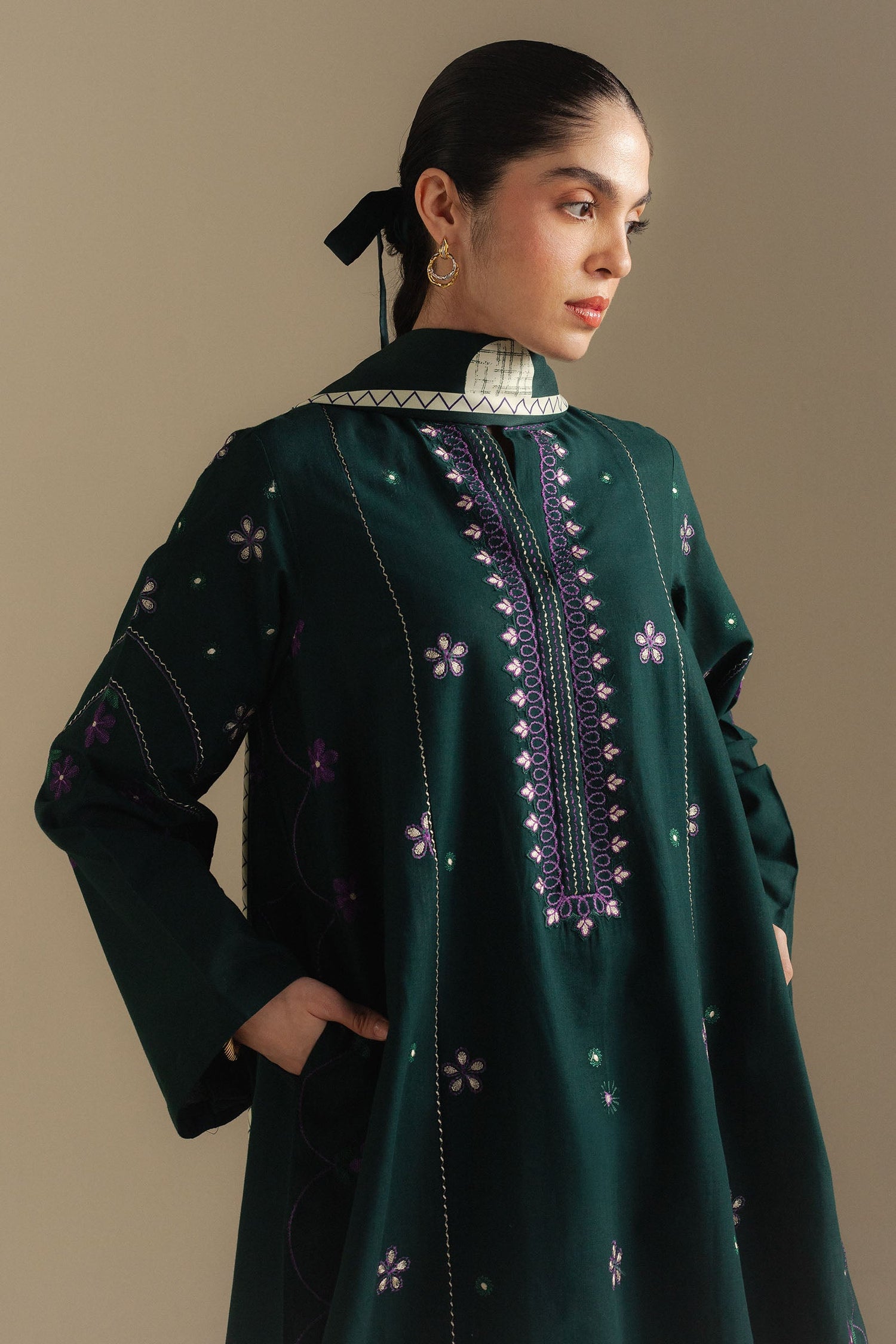 Zara Shahjahan 3 Piece Custom Stitched Suit - Green - LB30999