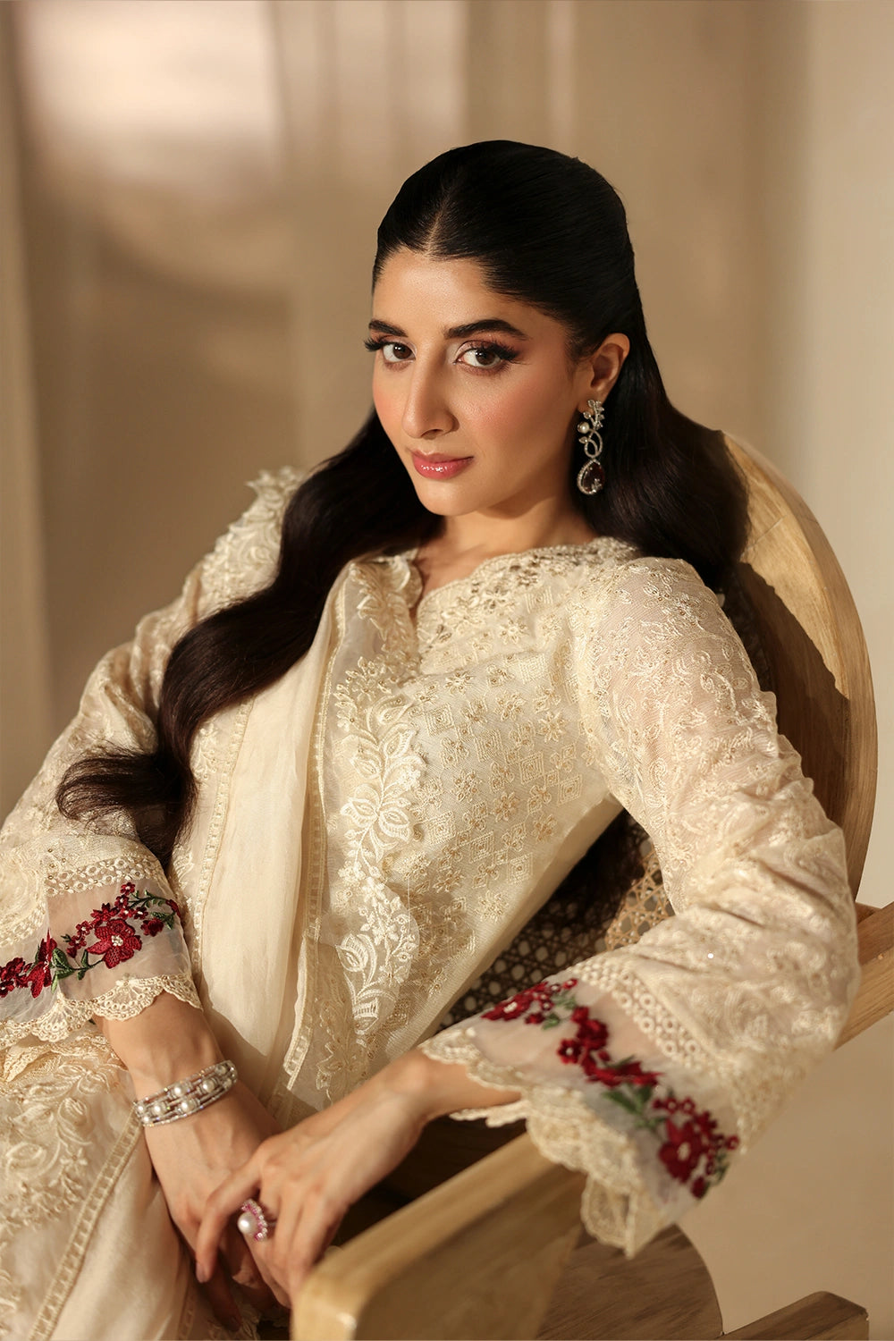 Azure 3 Piece Custom Stitched Suit - Off-White - LB31145