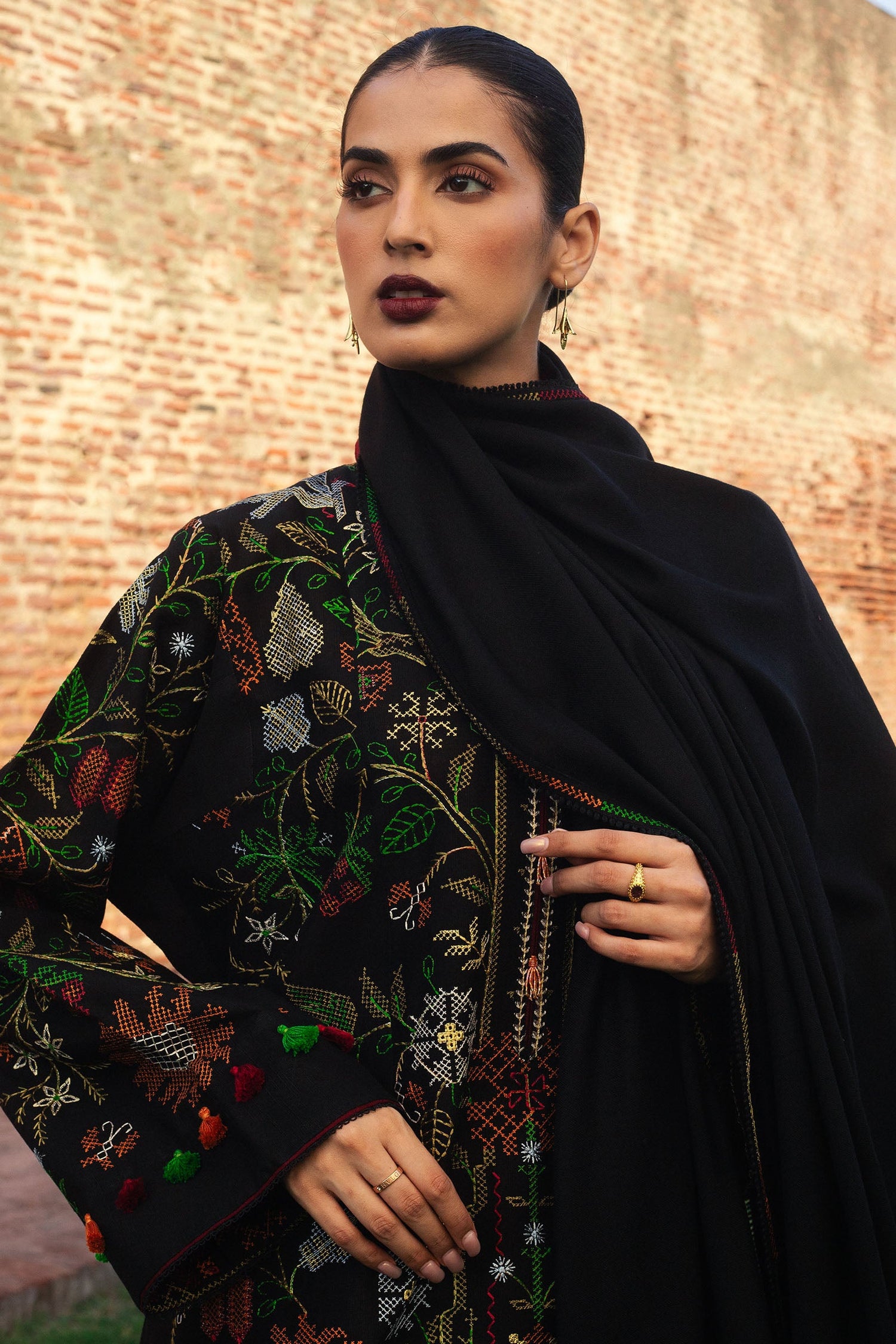 Zara Shahjahan 3 Piece Custom Stitched Suit - Black - LB288931