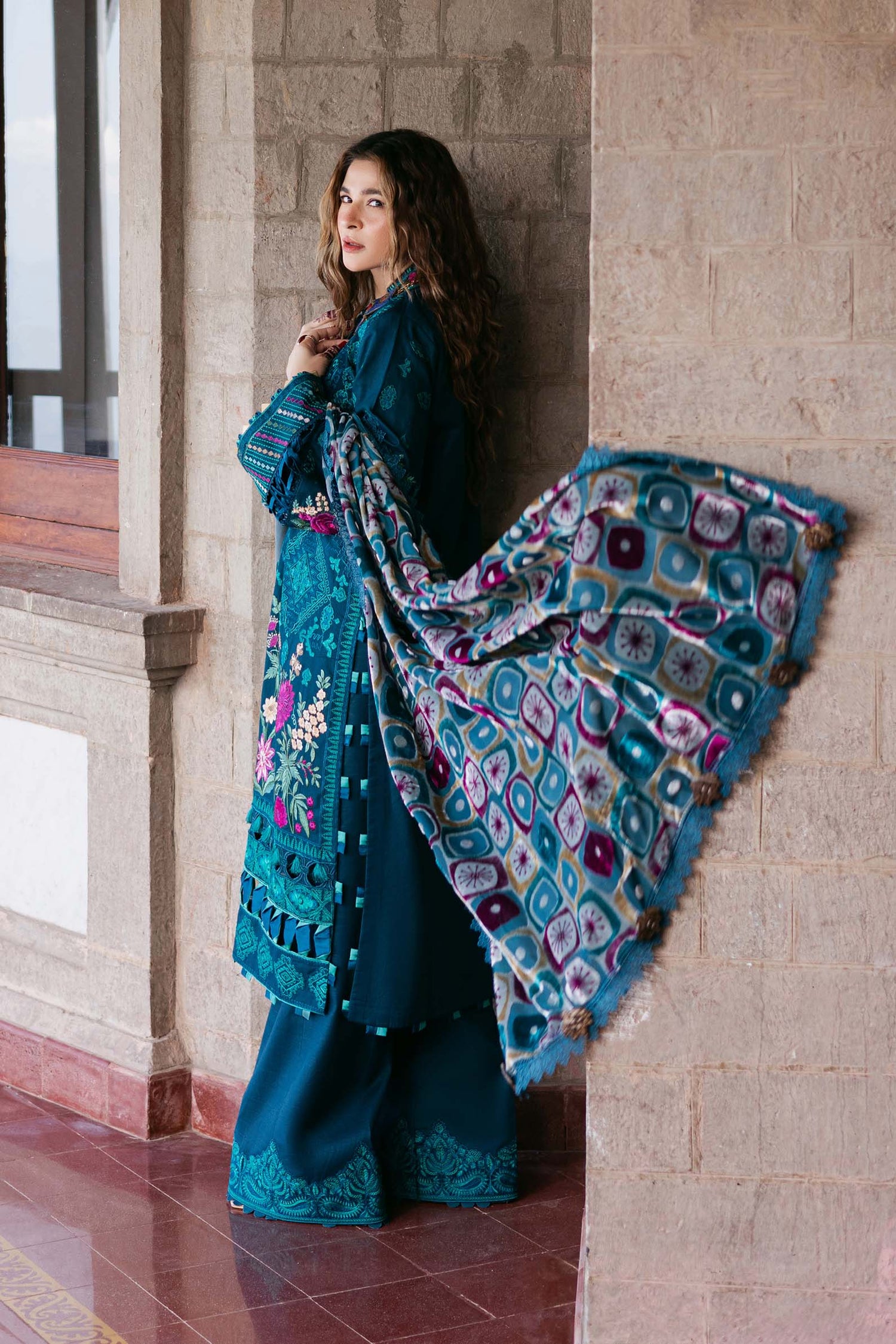 Maryam Hussain 3 Piece Custom Stitched Suit - Blue - LB30913