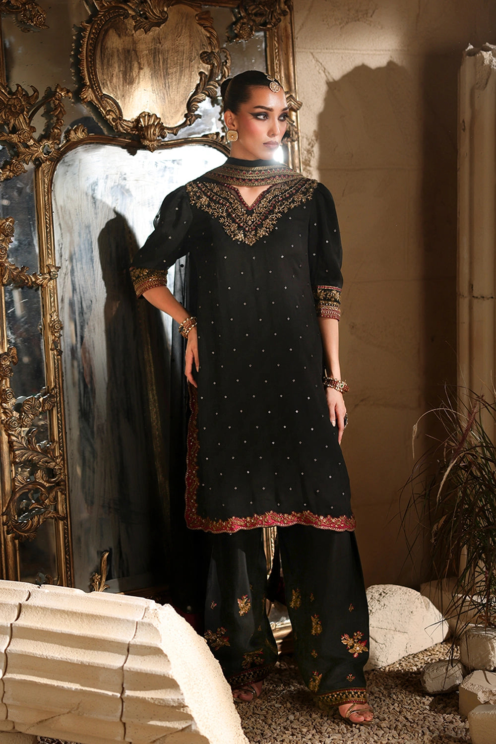 Azure 3 Piece Custom Stitched Suit - Black - LB31072