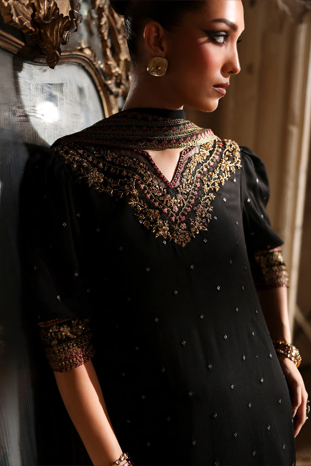 Azure 3 Piece Custom Stitched Suit - Black - LB31072