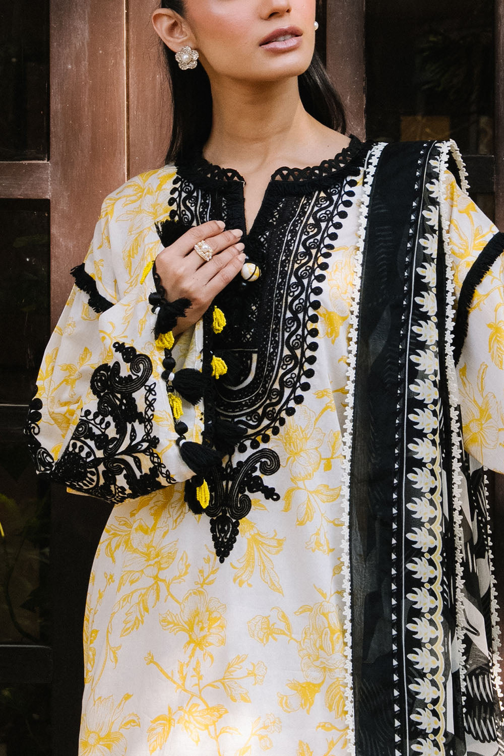 Gul Ahmed 3 Piece Custom Stitched Suit - Off-White - LB31206