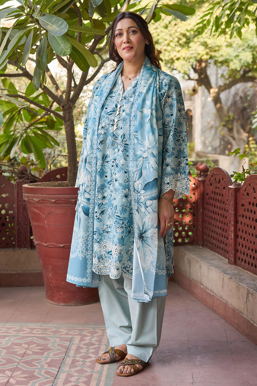 Gul Ahmed 3 Piece Custom Stitched Suit - Blue - LB31518