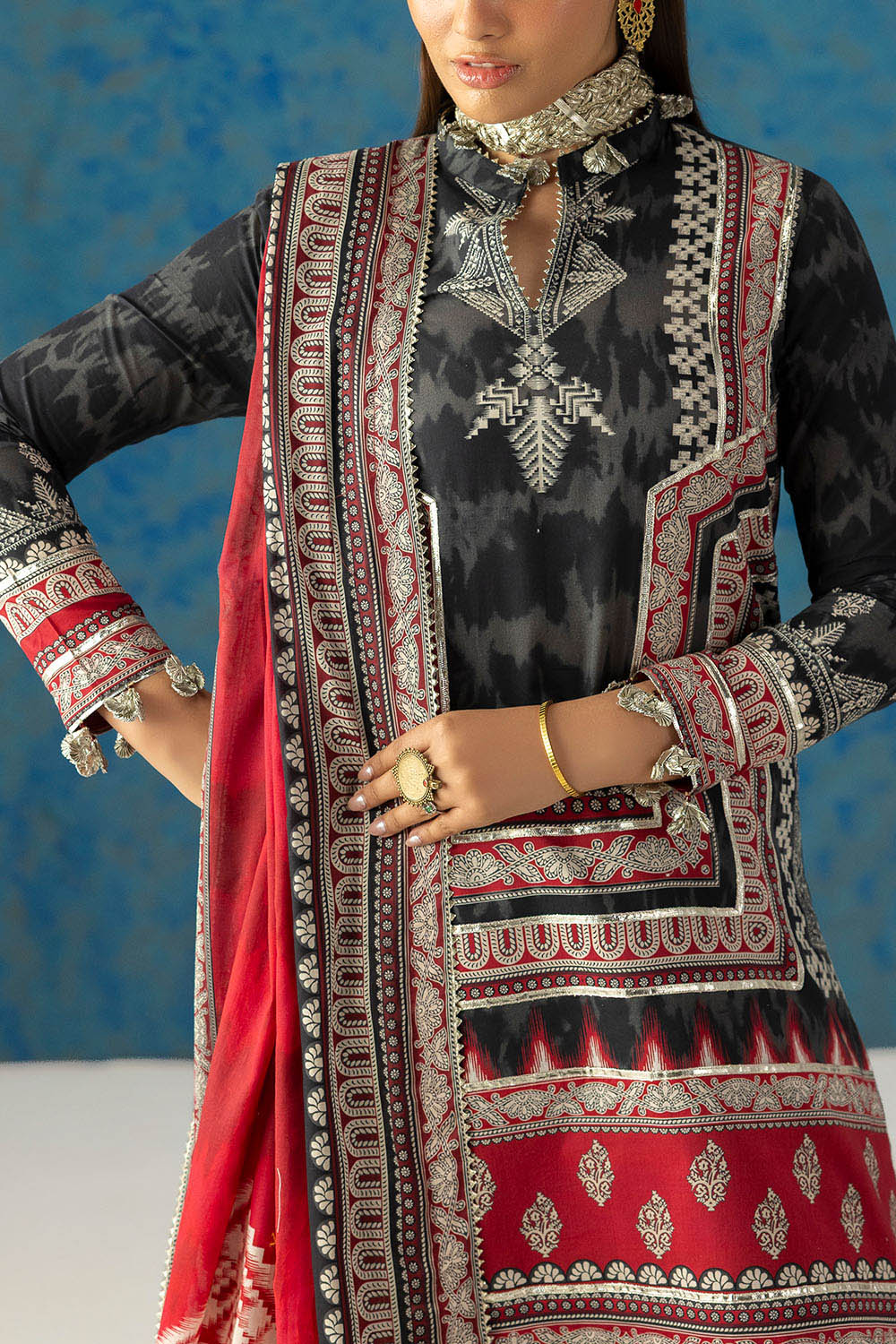 Gul Ahmed 3 Piece Custom Stitched Suit - Black - LB31364