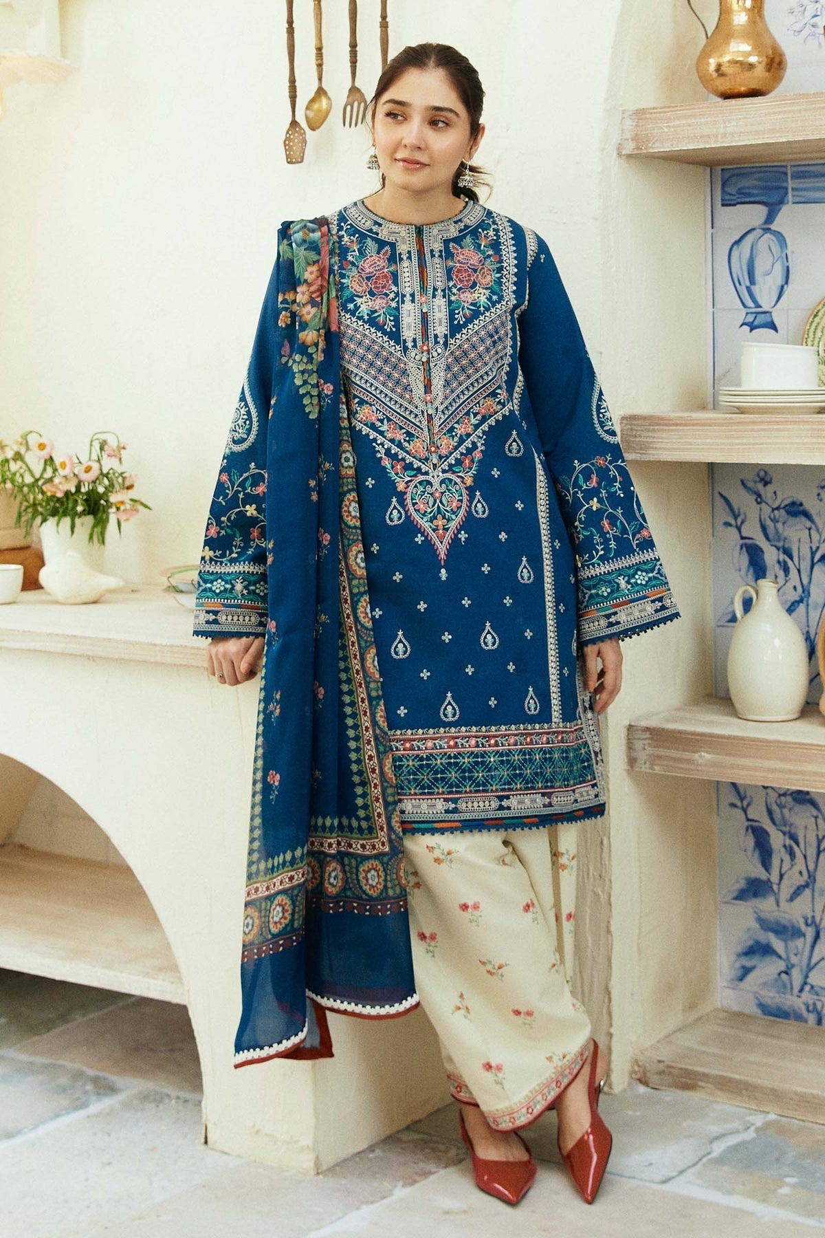 Zara Shahjahan 3 Piece Custom Stitched Suit - Blue - LB286720