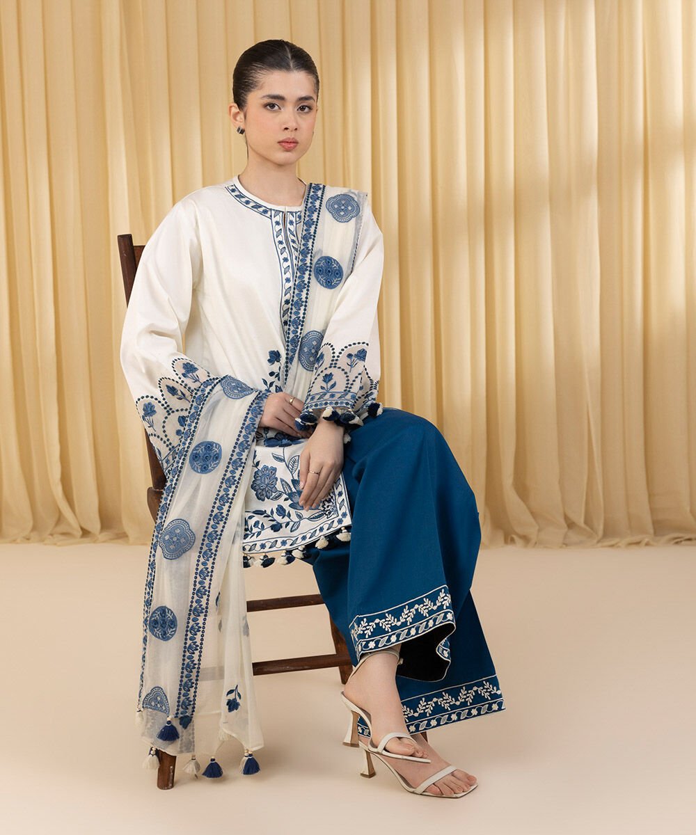 Sapphire 3 Piece Custom Stitched Suit - Off-White - LB30204