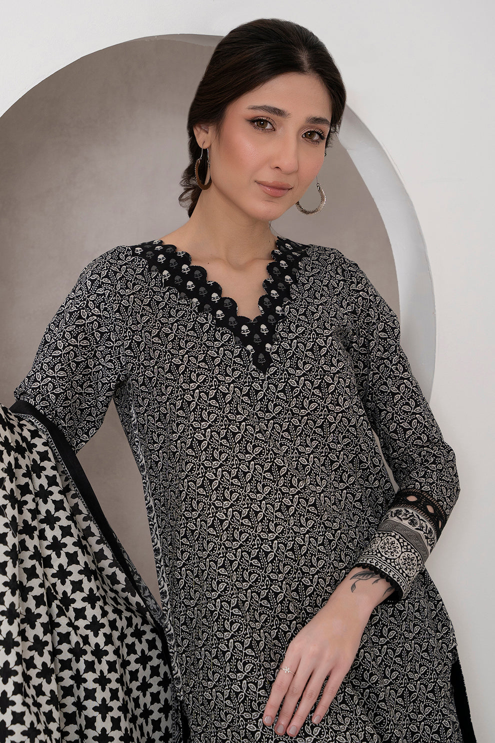 Zellbury 3 Piece Custom Stitched Suit - Black - LB30376