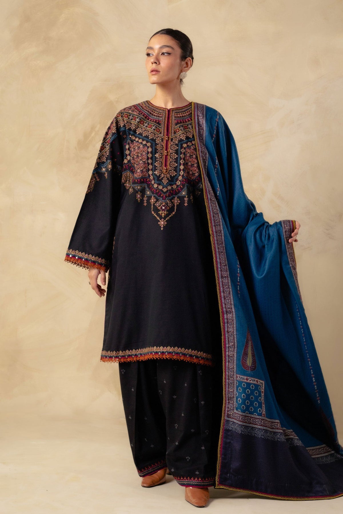 Zara Shahjahan 3 Piece Custom Stitched Suit - Black - LB28414