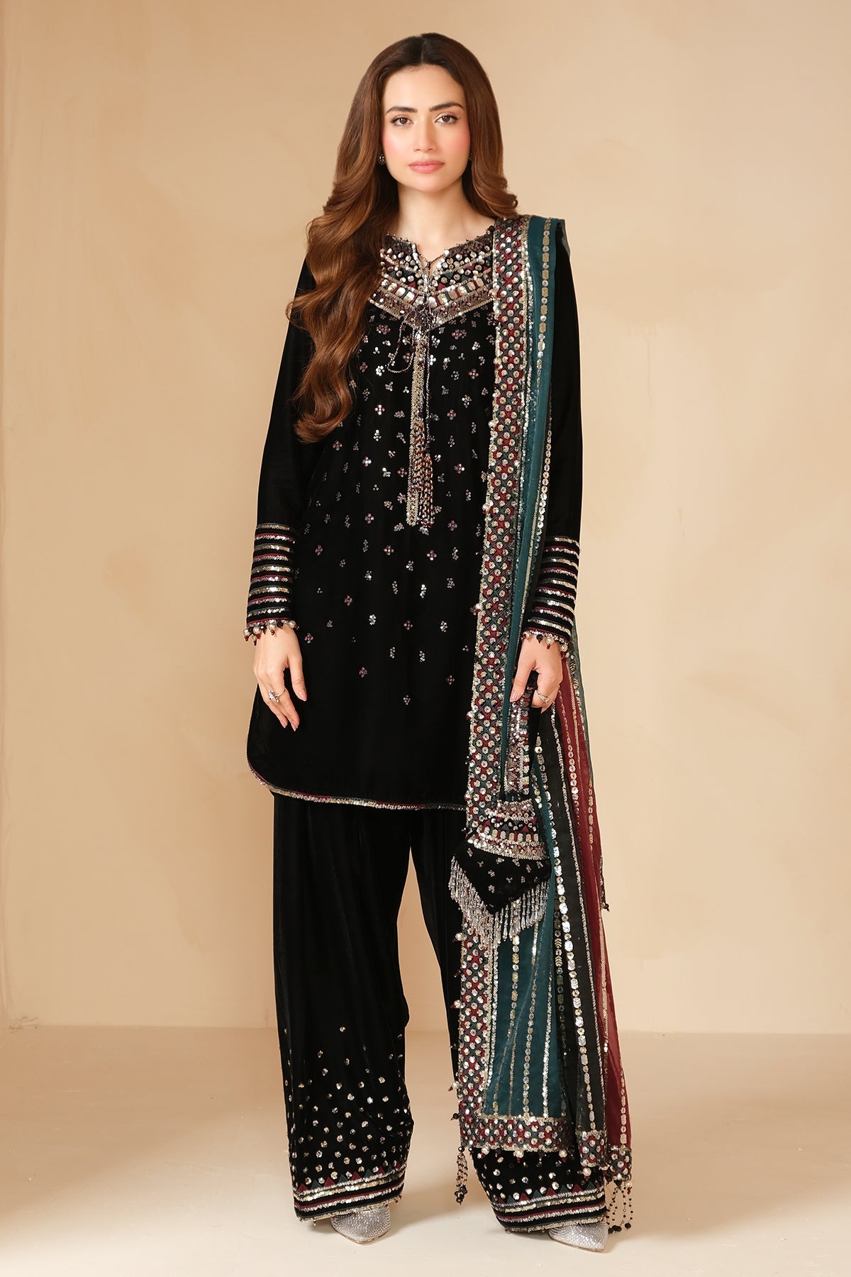 Jazmin 3 Piece Custom Stitched Suit - Black - LB288333