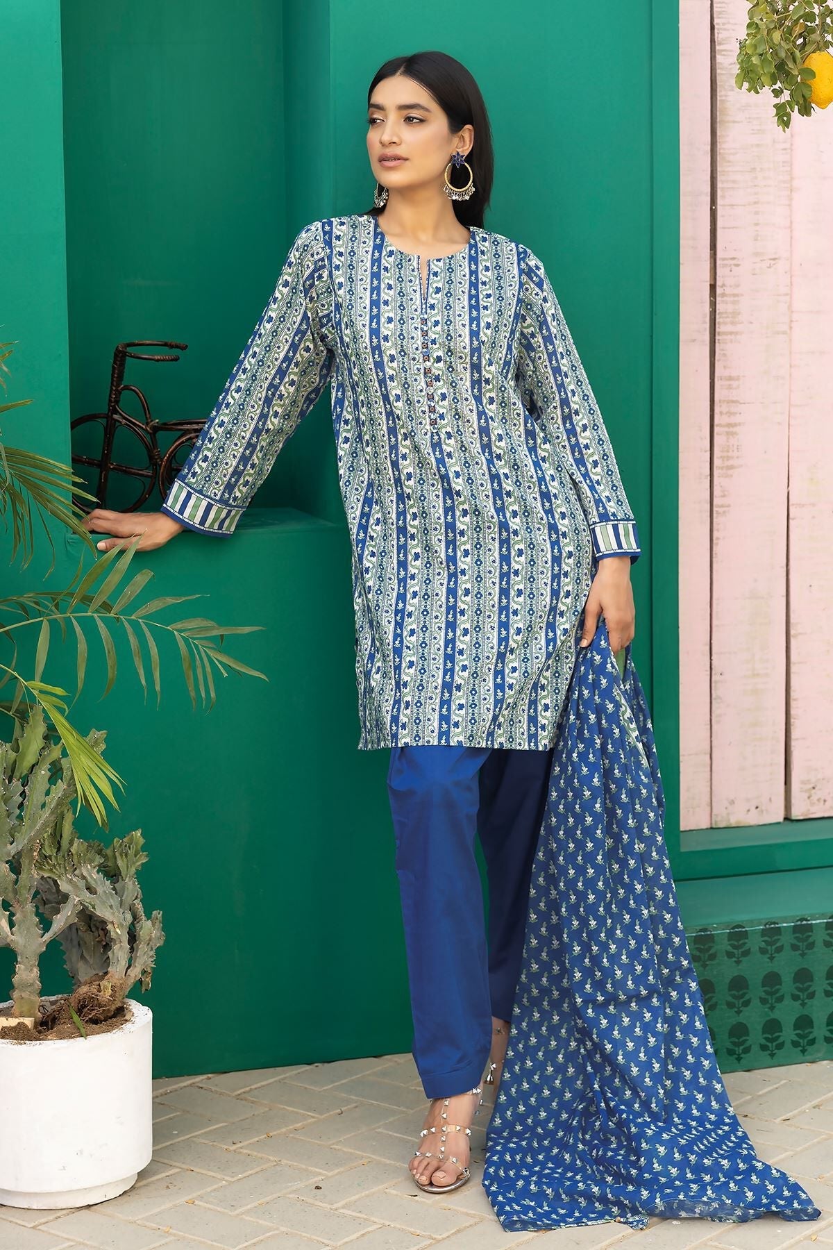 Khaadi 3 Piece Custom Stitched Suit - Blue - LB285629