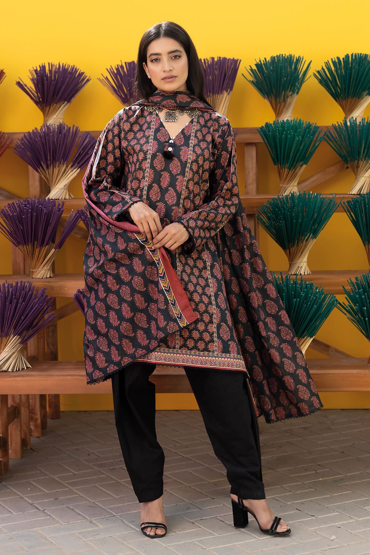 Khaadi 3 Piece Custom Stitched Suit - Black - LB285590