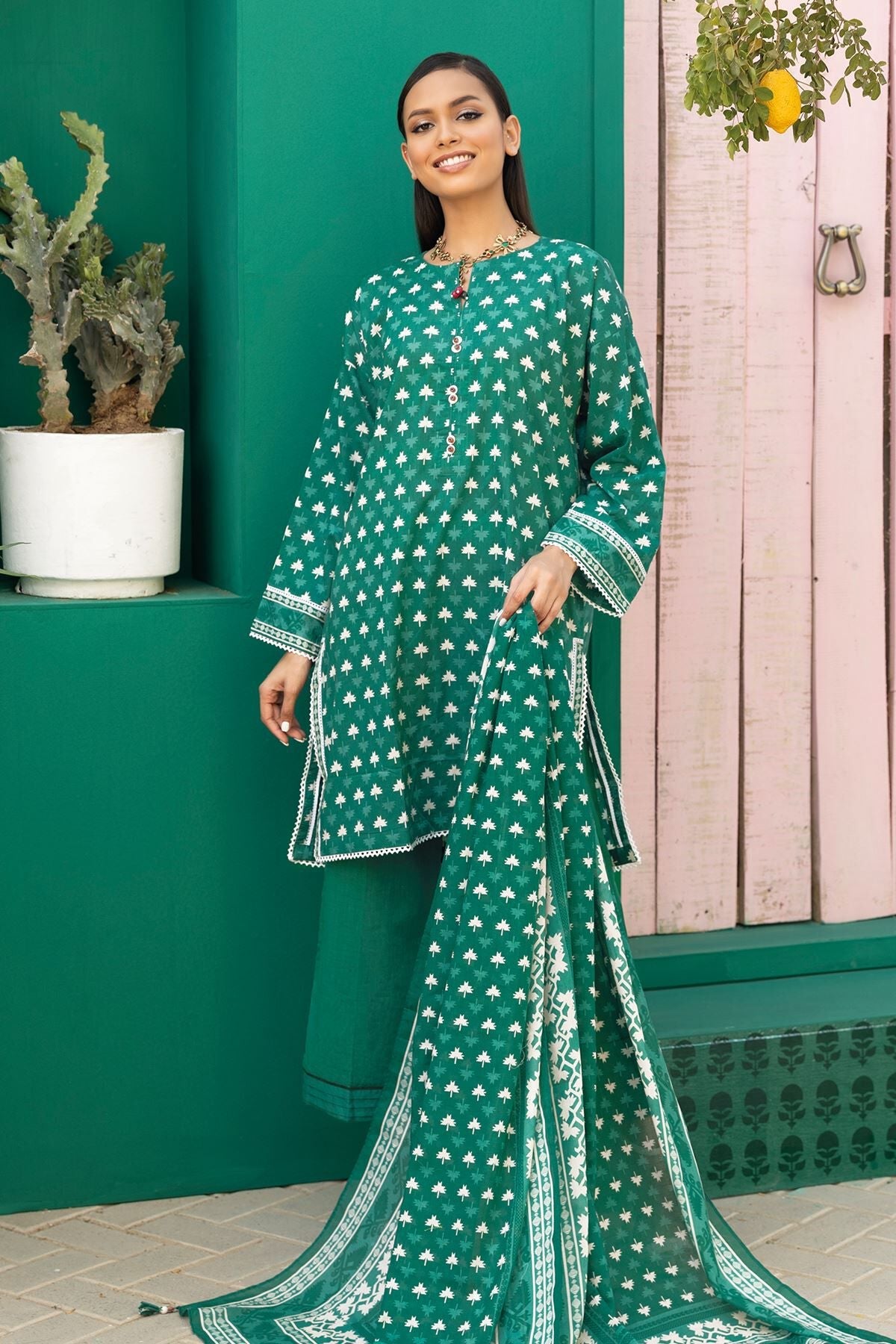 Khaadi 3 Piece Custom Stitched Suit - Green - LB285615